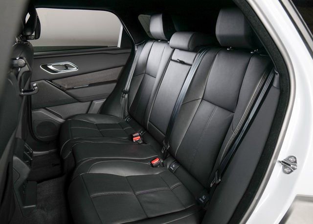 New 2026 Land Rover Range Rover Velar Dynamic SE image 5