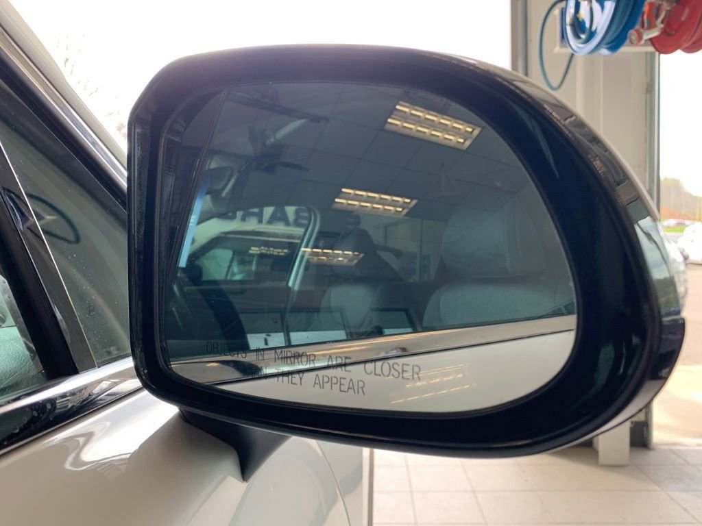 Certified 2023 Hyundai Santa Fe SEL w/ Cargo Package image 26