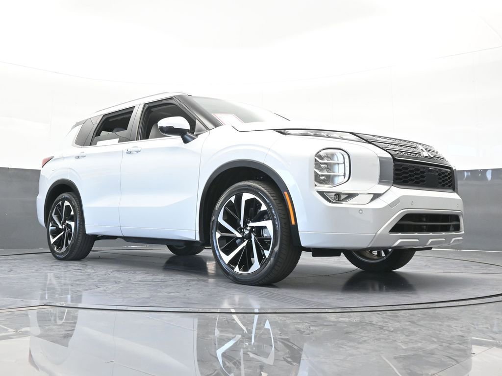 Used 2022 Mitsubishi Outlander SEL image 62