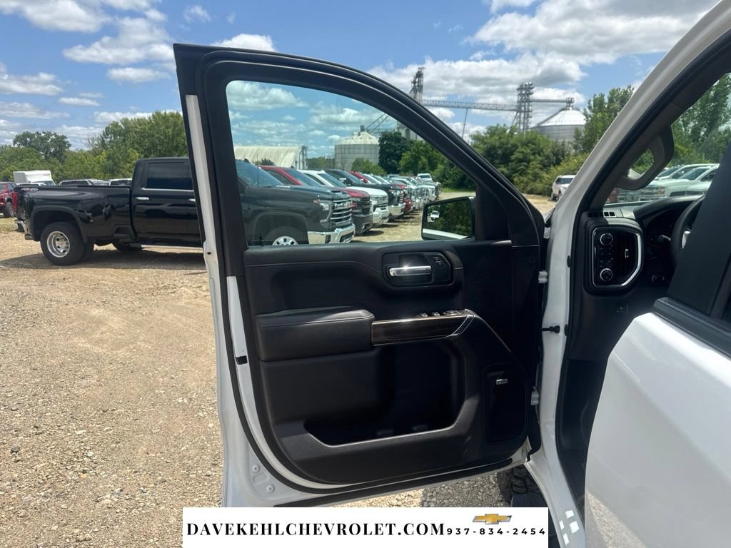 Used 2020 Chevrolet Silverado 1500 LT Trail Boss AWD/4WD image 9
