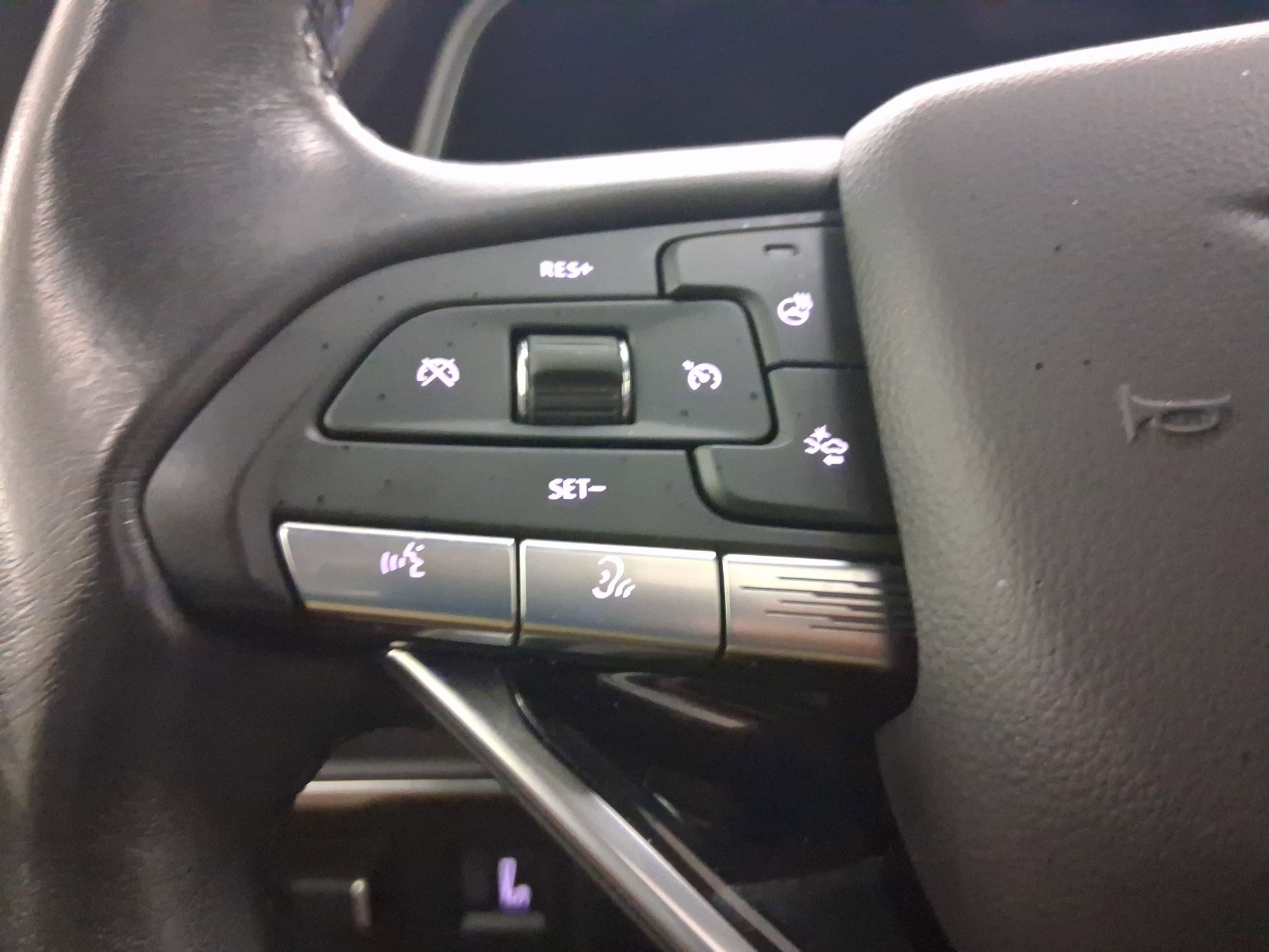 Used 2021 Cadillac Escalade Sport w/ Driver Assist Tech Package image 15