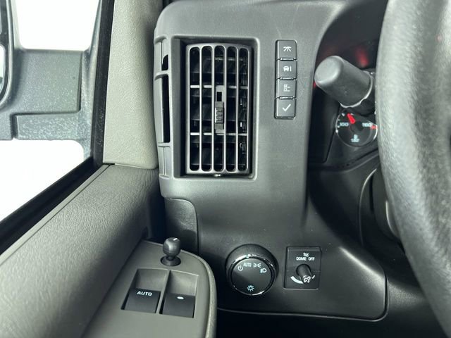 Used 2024 Chevrolet Express 2500 w/ Driver Convenience Package image 18