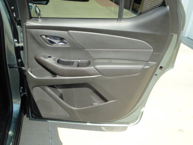 Used 2023 Chevrolet Traverse LT AWD/4WD image 16