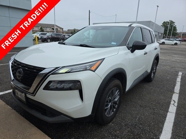 Certified 2022 Nissan Rogue S image 1