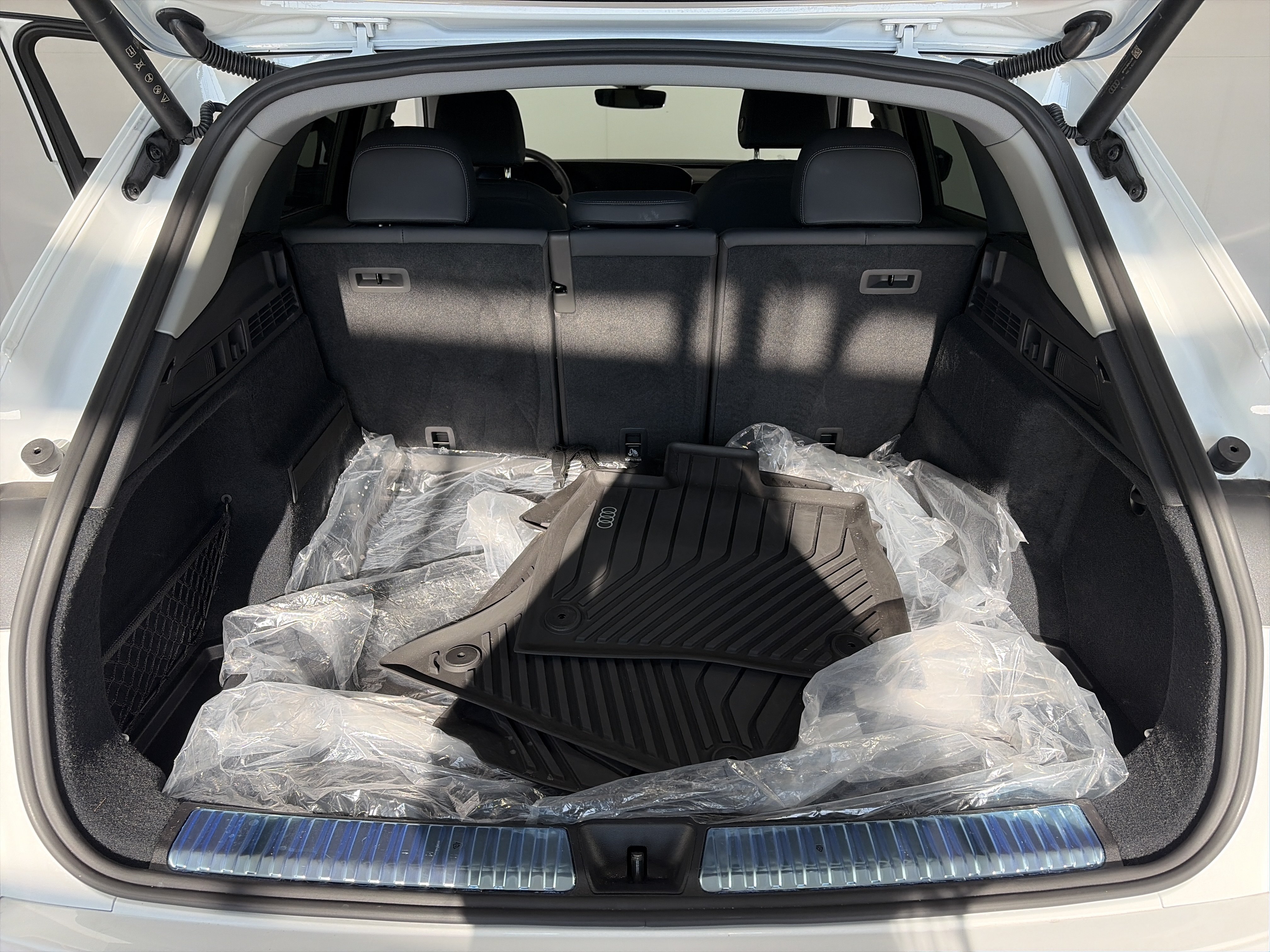 Used 2025 Audi Q5 Premium AWD/4WD image 13