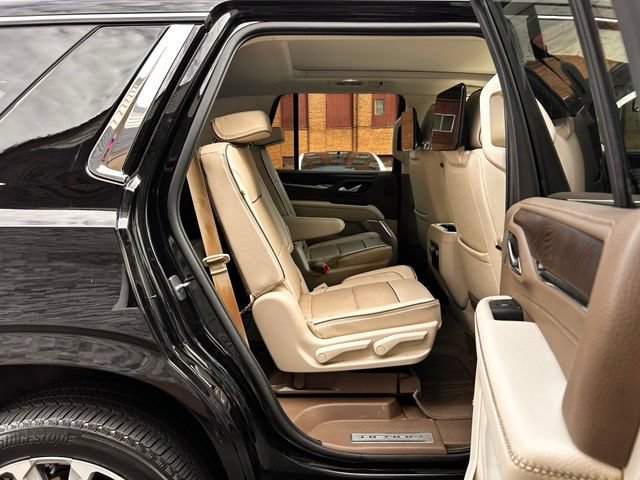 Used 2023 GMC Yukon Denali AWD/4WD image 19