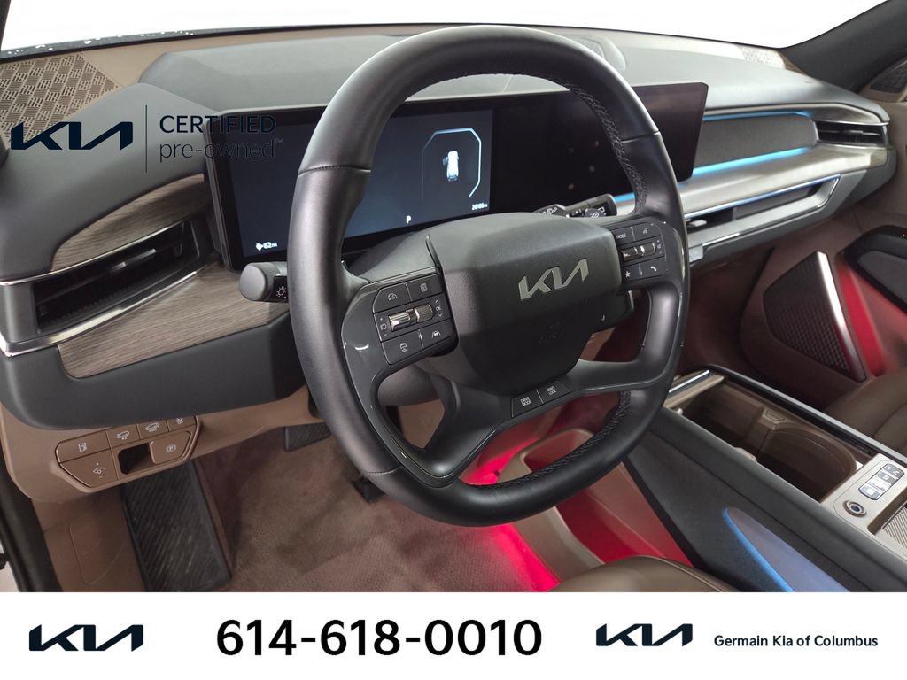 Certified 2024 Kia EV9 Land AWD/4WD image 17