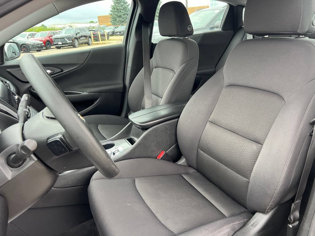 Used 2024 Chevrolet Malibu LT FWD image 18