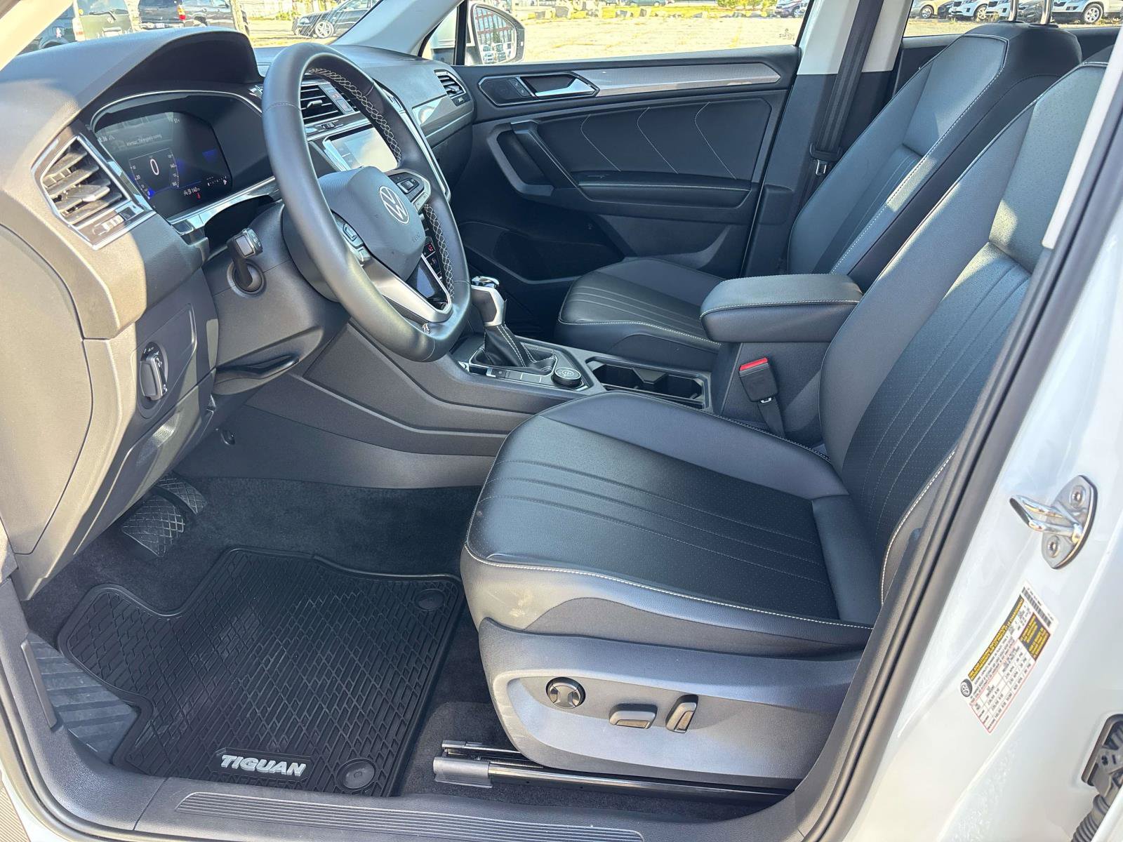 Used 2024 Volkswagen Tiguan Wolfsburg Edition AWD/4WD image 10