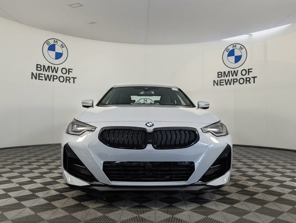 New 2026 BMW 230i Coupe w/ Premium Package RWD image 4