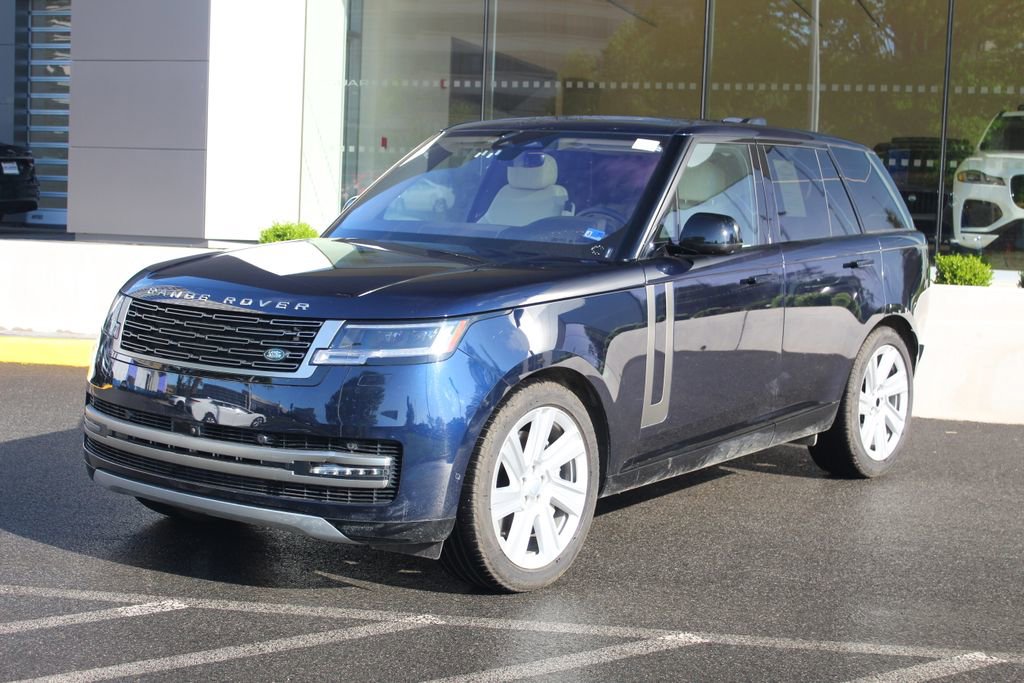 Used 2023 Land Rover Range Rover SE AWD/4WD image 1