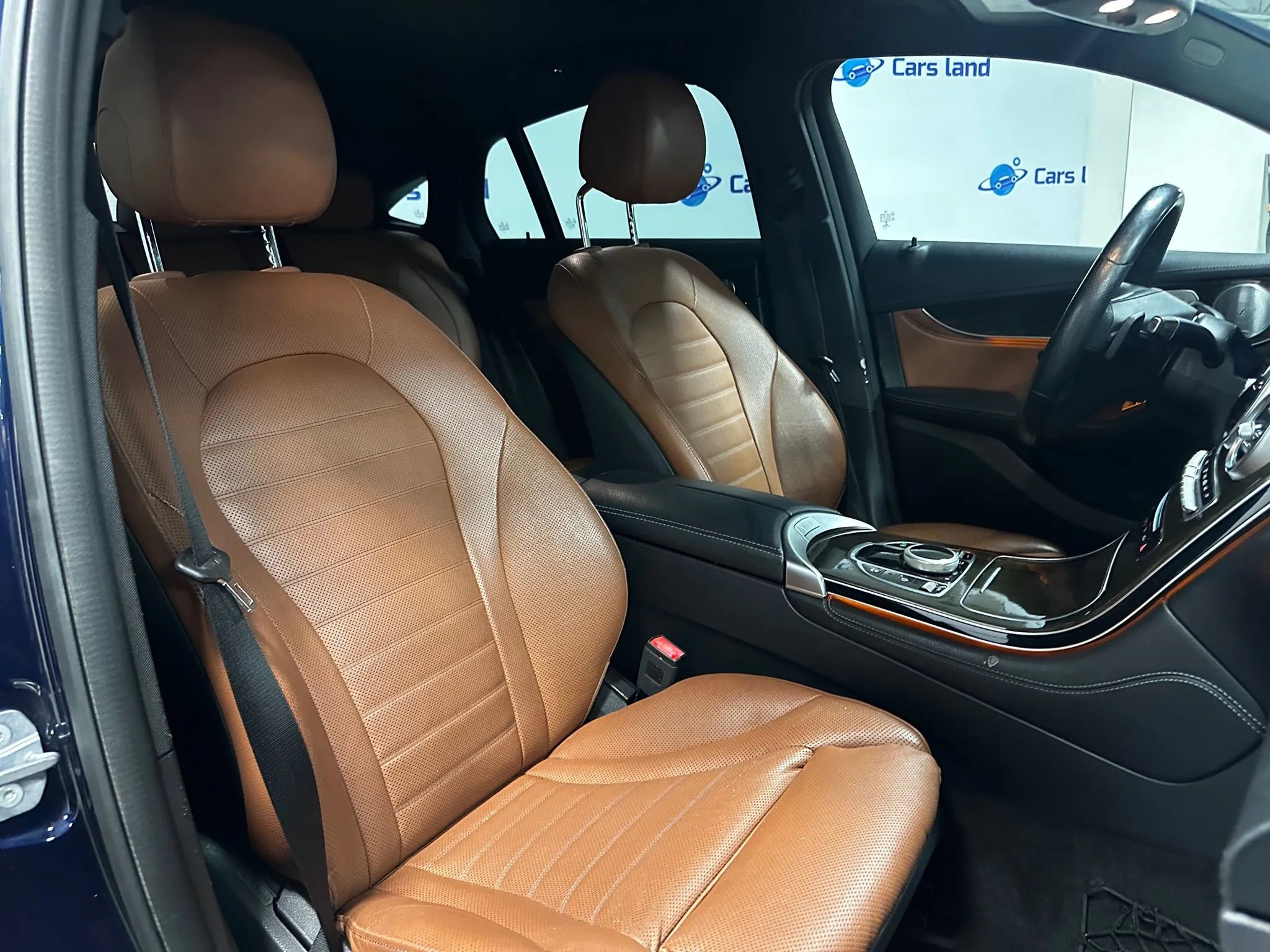 Used 2019 Mercedes-Benz GLC 300 4MATIC Coupe image 26