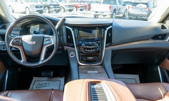 Used 2019 Cadillac Escalade Luxury image 19