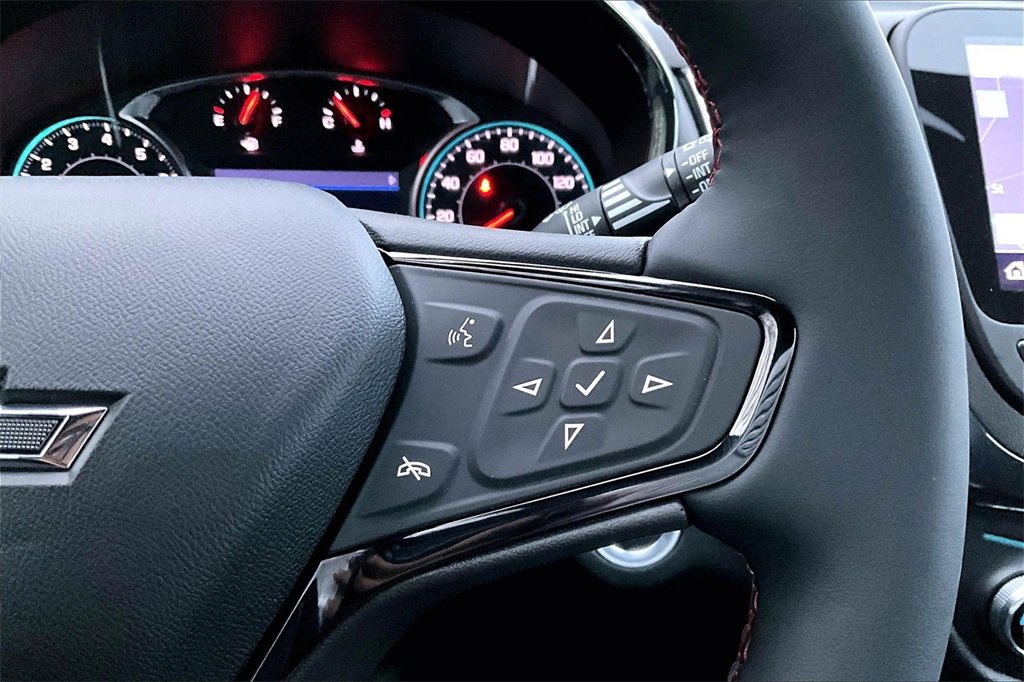 Used 2023 Chevrolet Equinox RS image 11