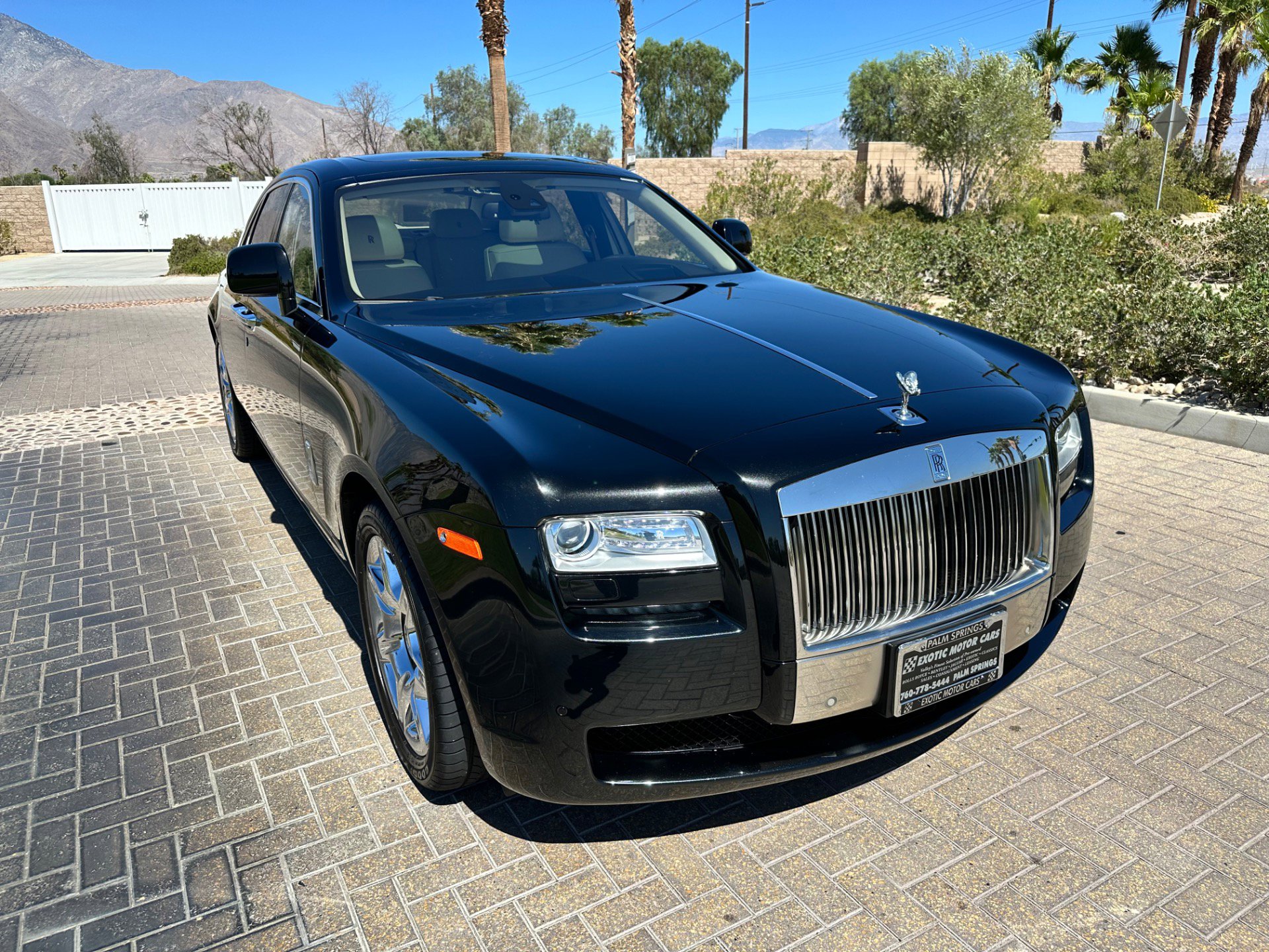 Used 2011 Rolls-Royce Ghost image 10