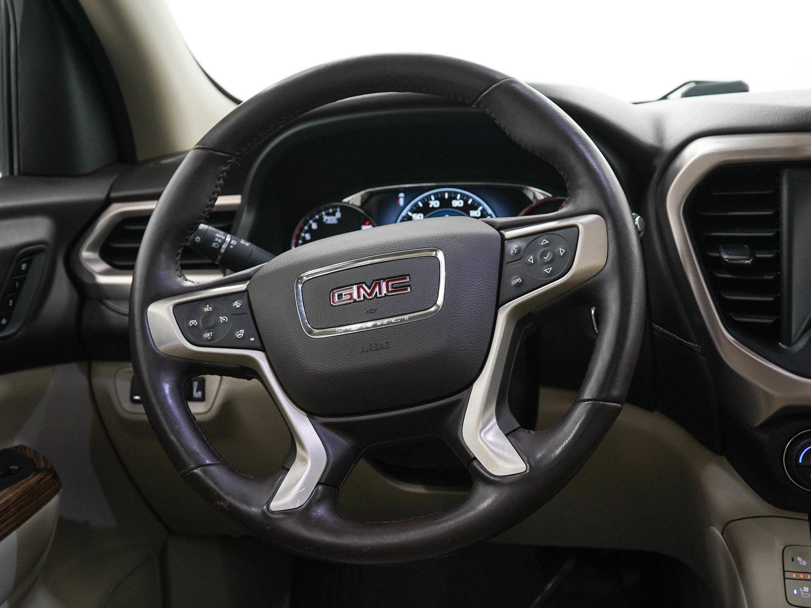 Used 2019 GMC Acadia Denali AWD/4WD image 19