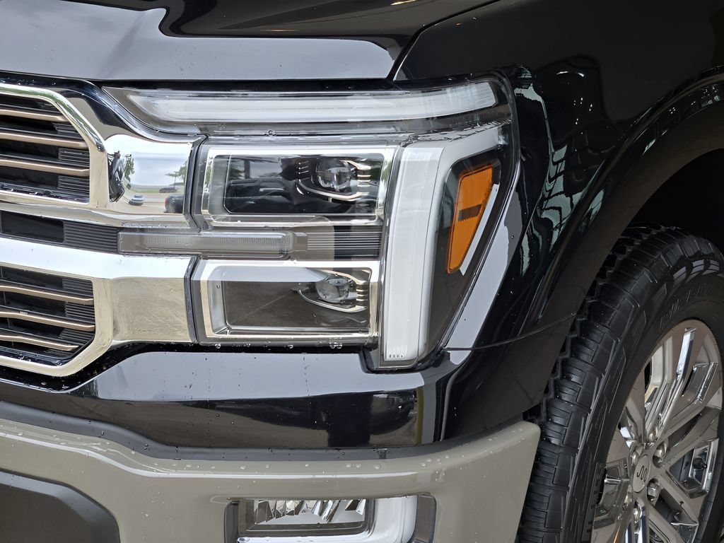 Used 2025 Ford F150 King Ranch w/ FX4 Off-Road Package AWD/4WD image 8
