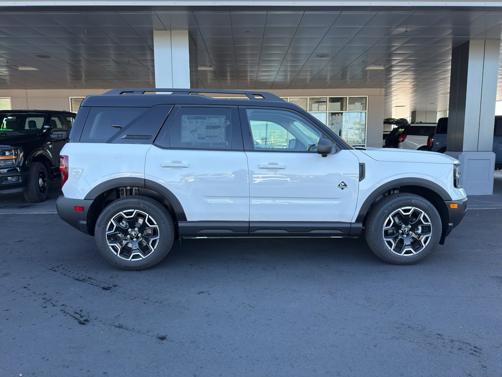 New 2025 Ford Bronco Sport Outer Banks w/ Outer Banks Tech Package+ AWD/4WD image 11