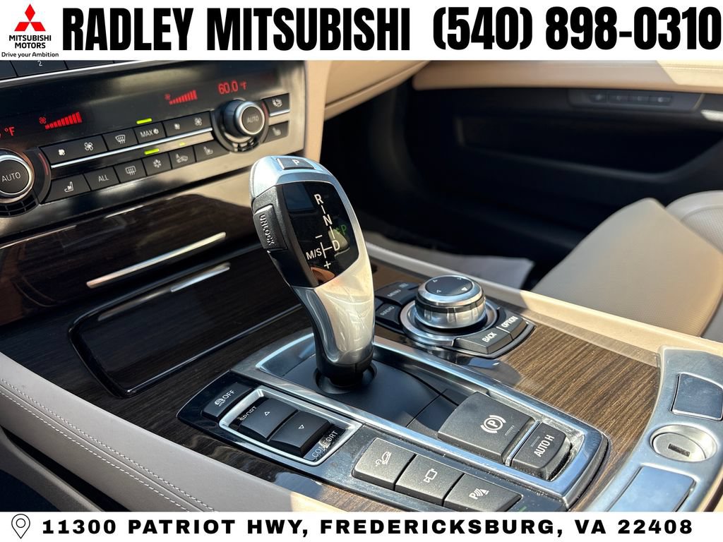 Used 2011 BMW 750Li xDrive AWD/4WD image 11