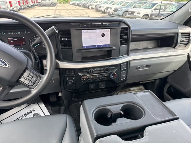 Used 2023 Ford F350 XL w/ Snow Plow/Camper Package AWD/4WD image 17