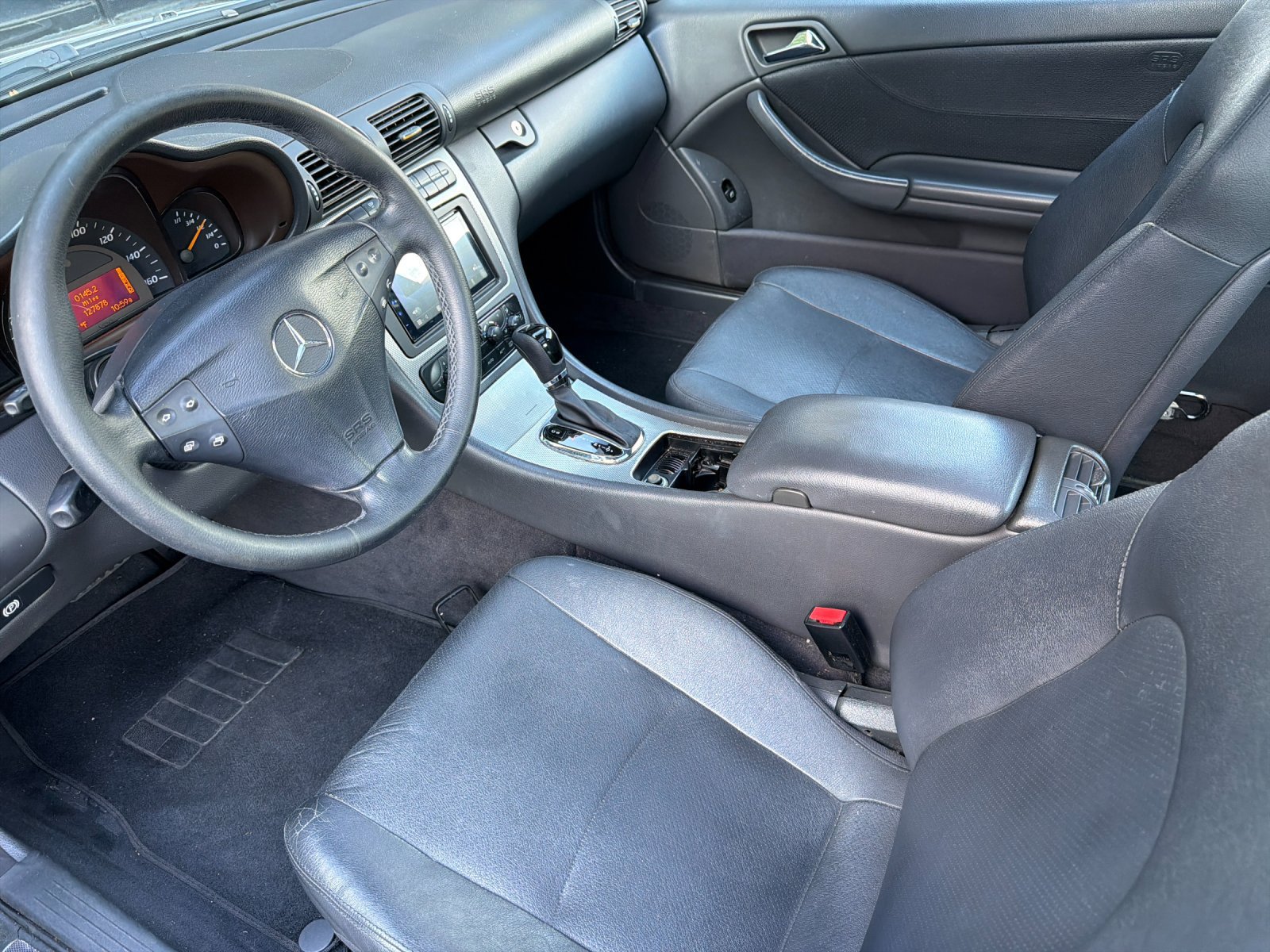 Used 2004 Mercedes-Benz C 230 Coupe image 9