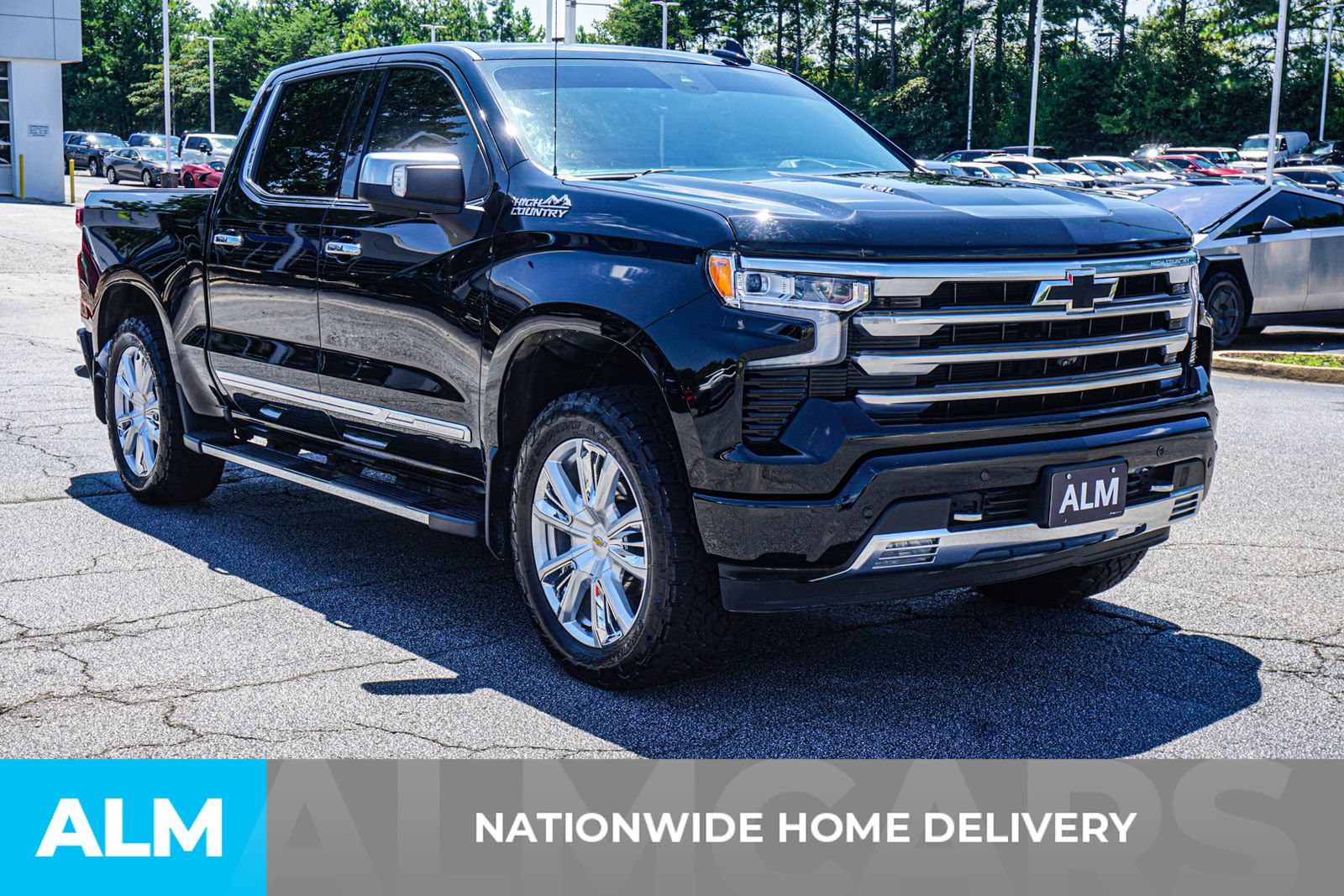 Used 2023 Chevrolet Silverado 1500 High Country w/ High Country Premium Package AWD/4WD image 5