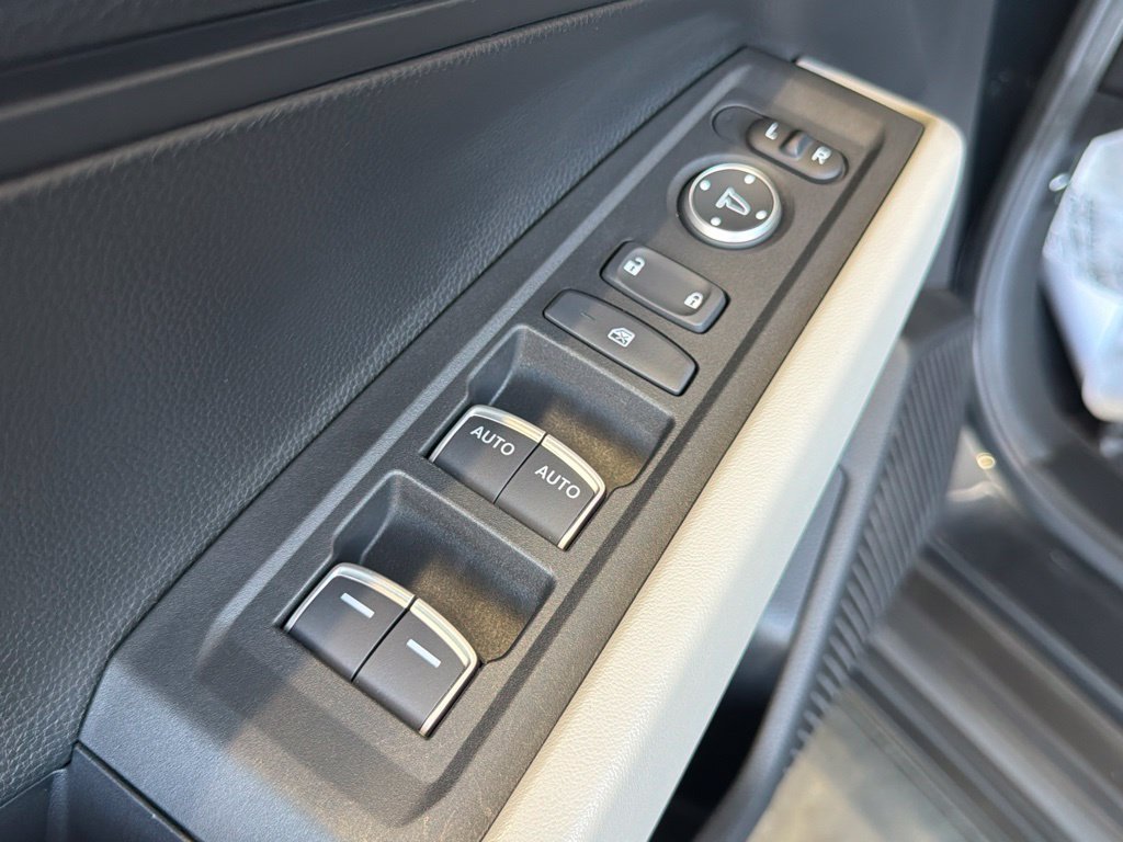 Used 2025 Honda Accord LX image 19