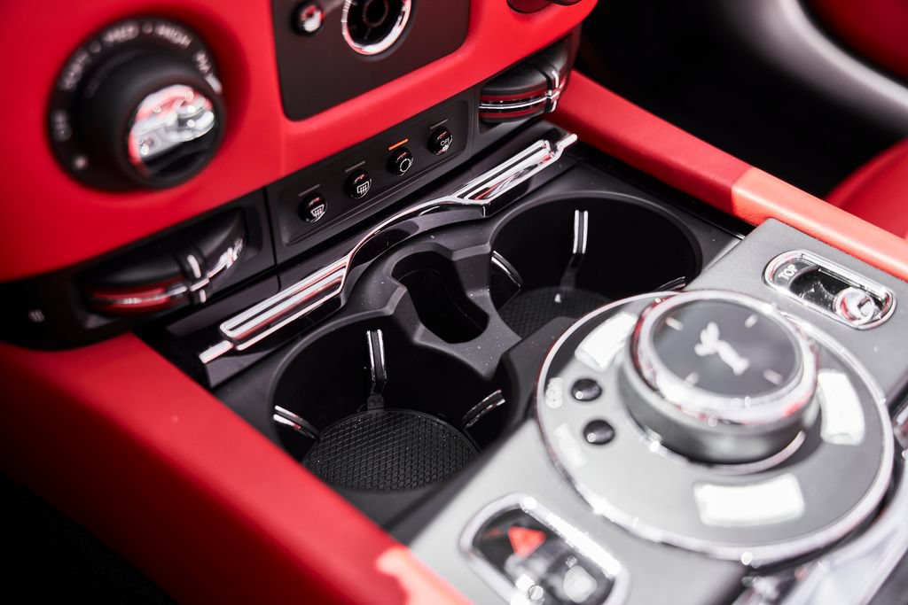 Used 2018 Rolls-Royce Dawn RWD image 65