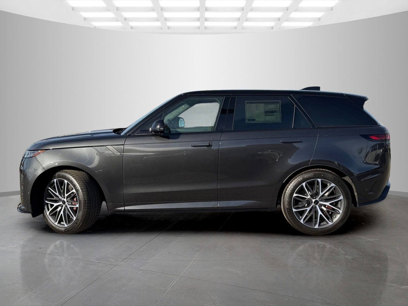 New 2026 Land Rover Range Rover Sport SV image 8