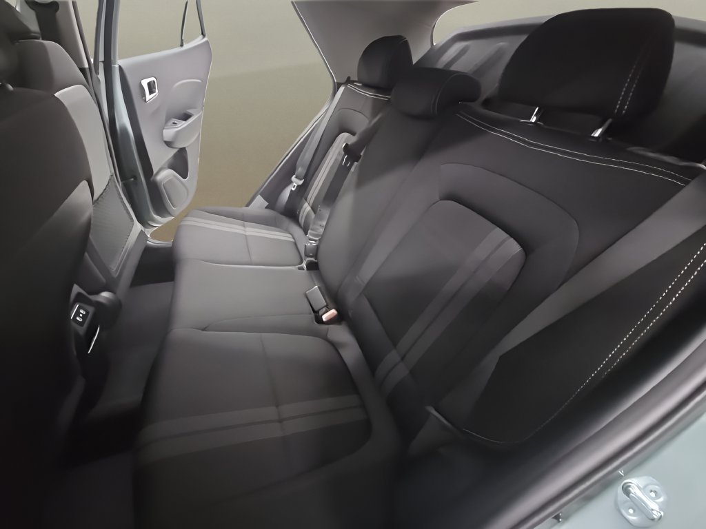 New 2026 Hyundai Venue SEL FWD image 18