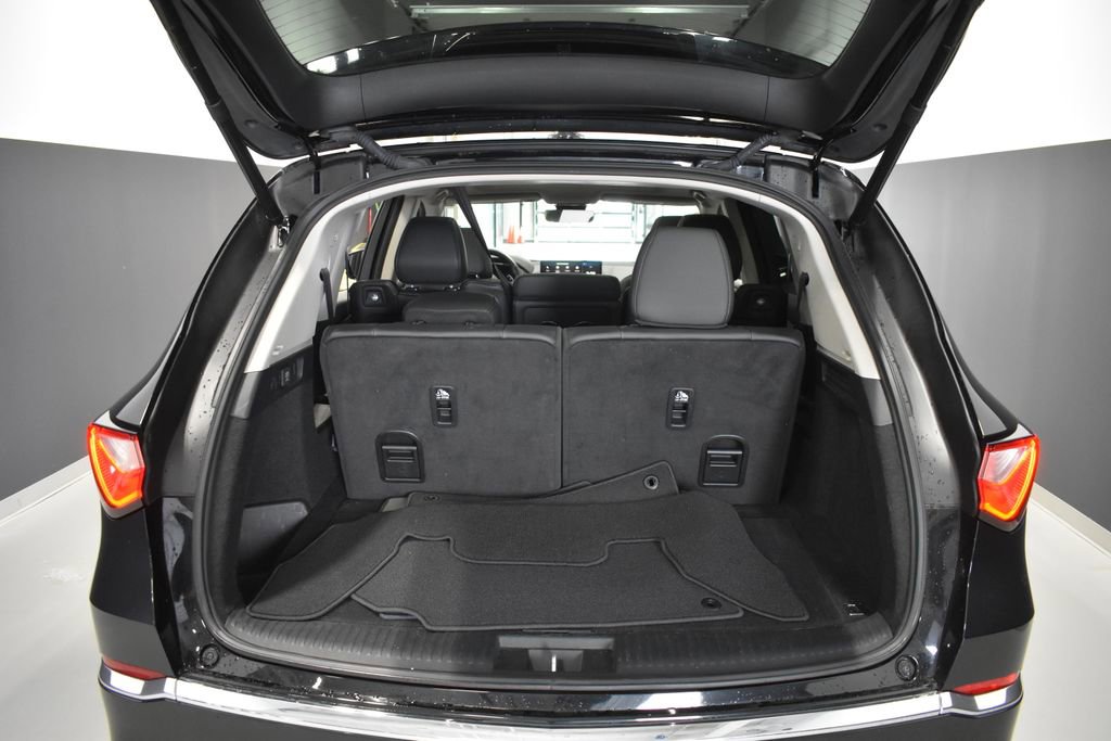 Used 2023 Acura MDX SH-AWD image 35