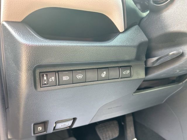 Used 2023 Toyota RAV4 XLE Premium image 36