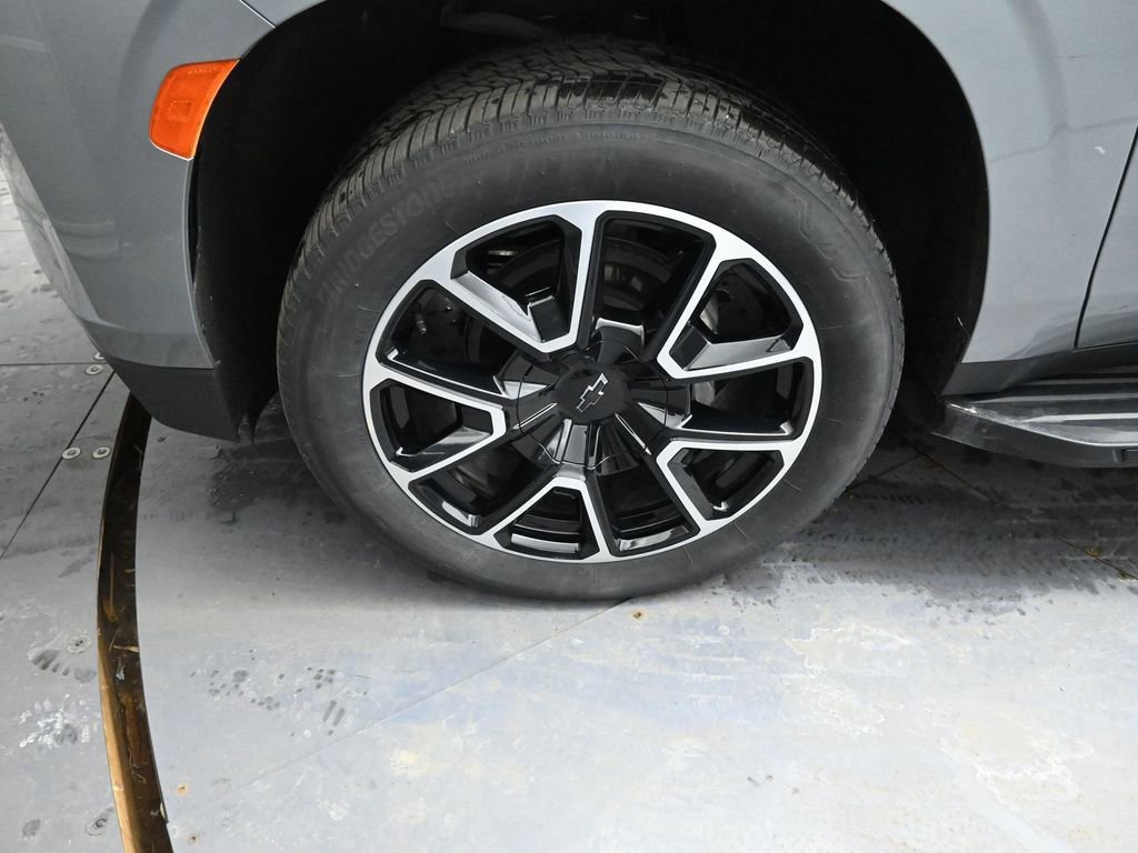 Used 2024 Chevrolet Tahoe RST w/ Luxury Package image 14