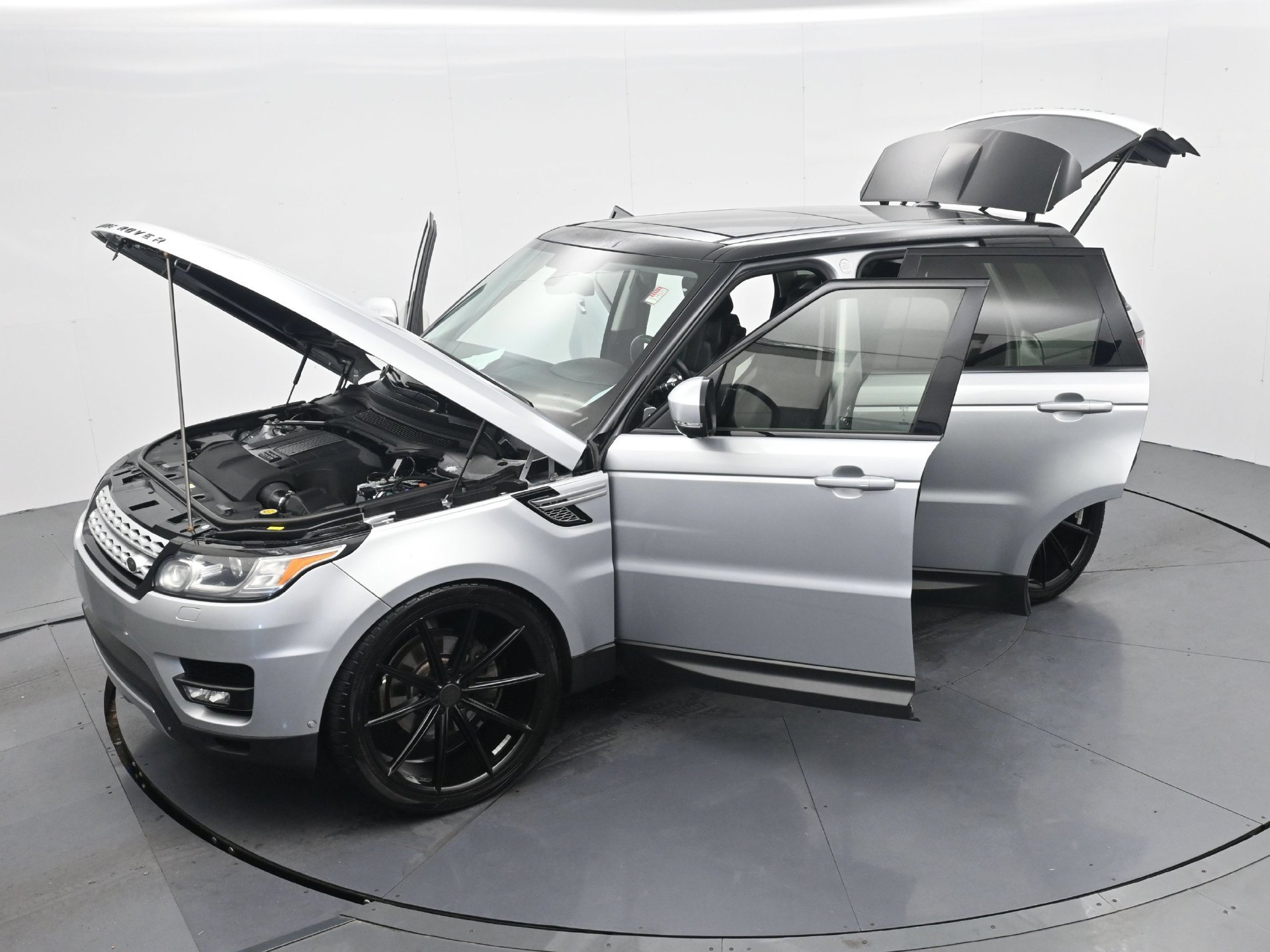Used 2014 Land Rover Range Rover Sport HSE AWD/4WD image 40
