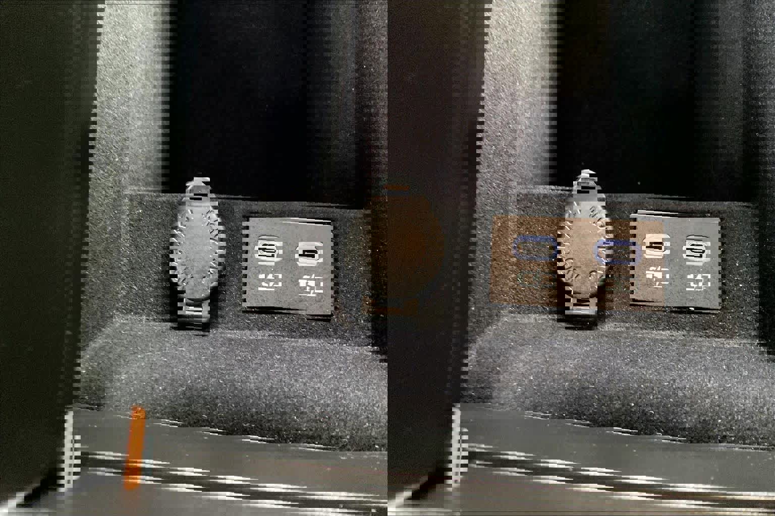 Used 2024 Lexus ES 300h w/ Premium Package image 37