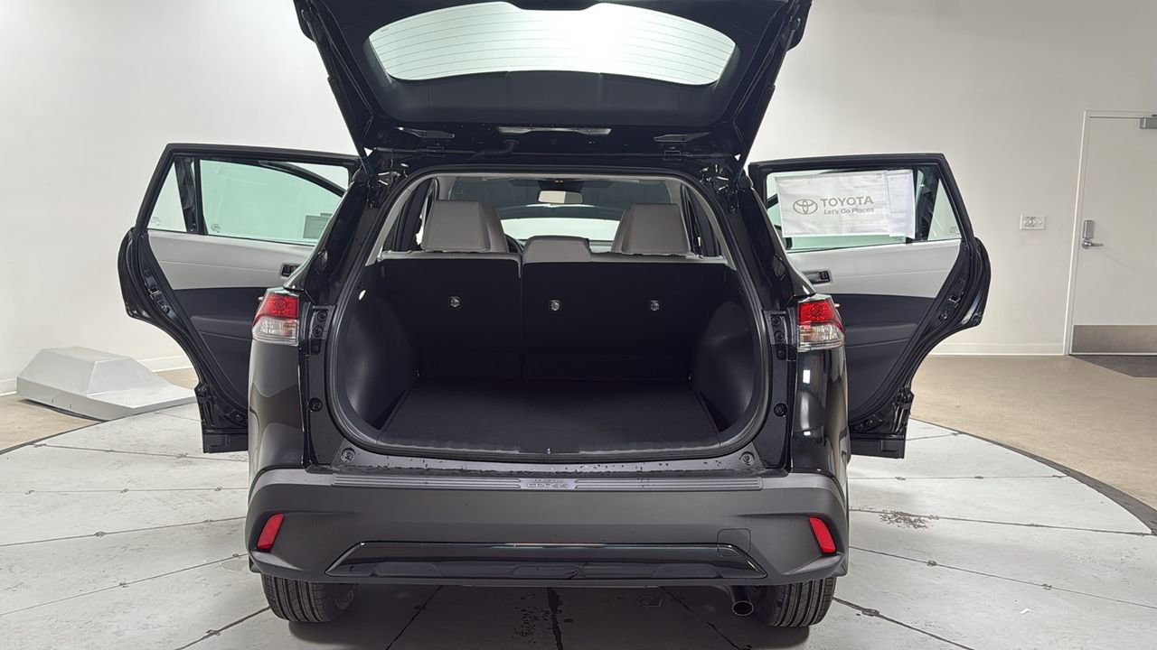 New 2026 Toyota Corolla Cross L image 16