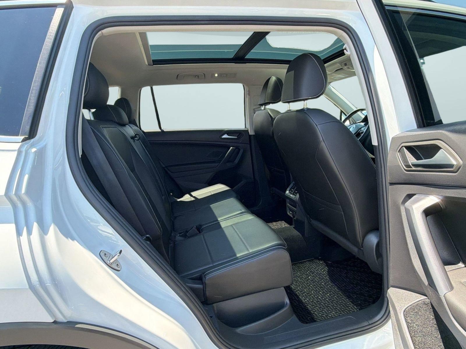 Used 2021 Volkswagen Tiguan SE w/ Panoramic Sunroof Package AWD/4WD image 26