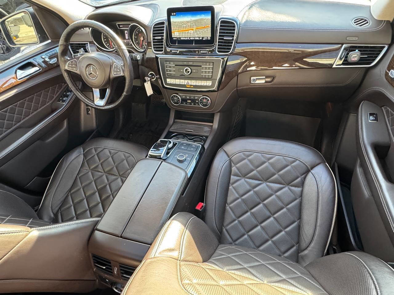 Used 2019 Mercedes-Benz GLS 450 4MATIC image 26