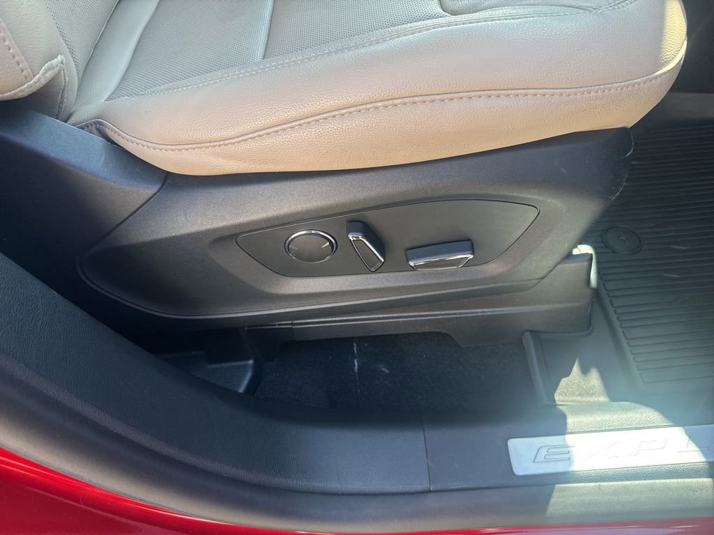 Used 2020 Ford Explorer Limited w/ Class III Trailer Tow Package image 29