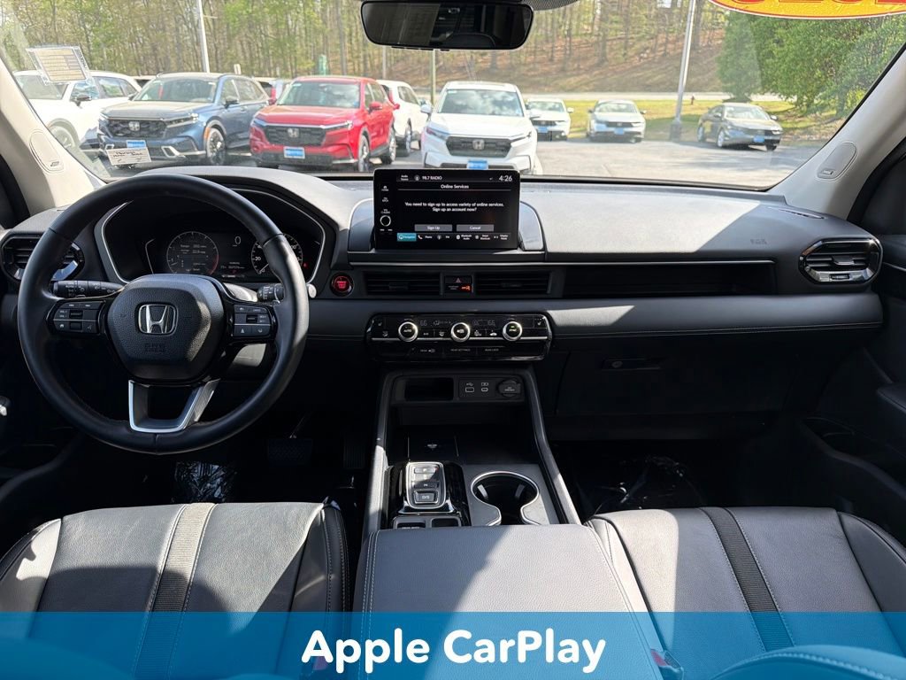 Used 2023 Honda Pilot Touring image 16