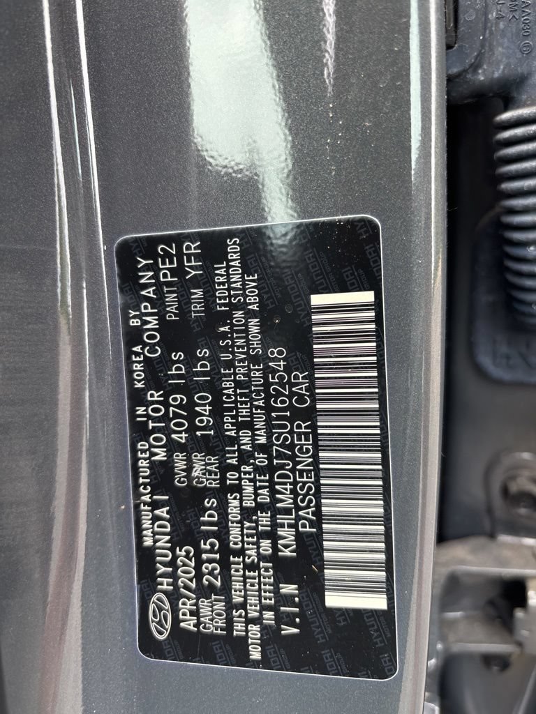 New 2025 Hyundai Elantra SEL FWD image 15