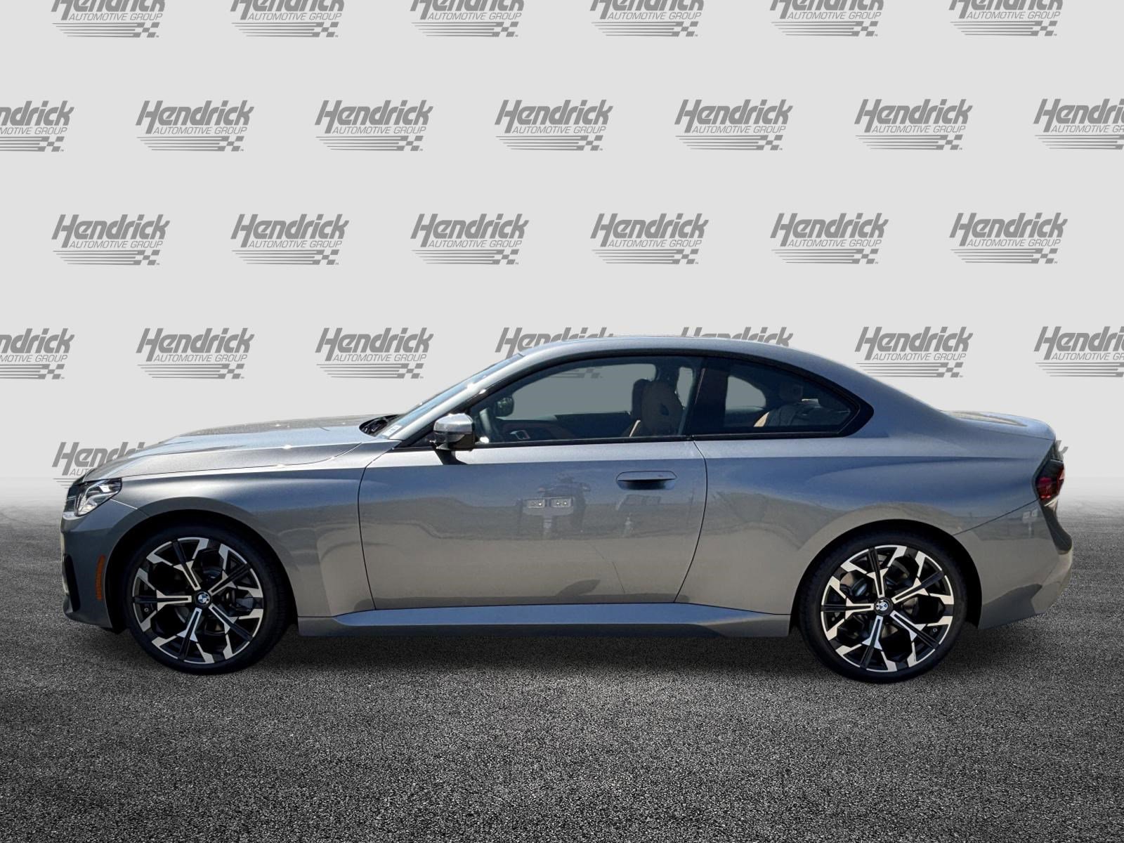 Used 2025 BMW 230i Coupe w/ Premium Package RWD image 6