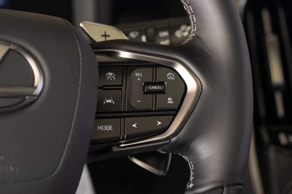 New 2026 Lexus LX 700h Luxury image 33