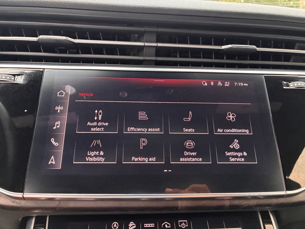 Used 2021 Audi Q8 Premium Plus w/ Premium Plus Package AWD/4WD image 38