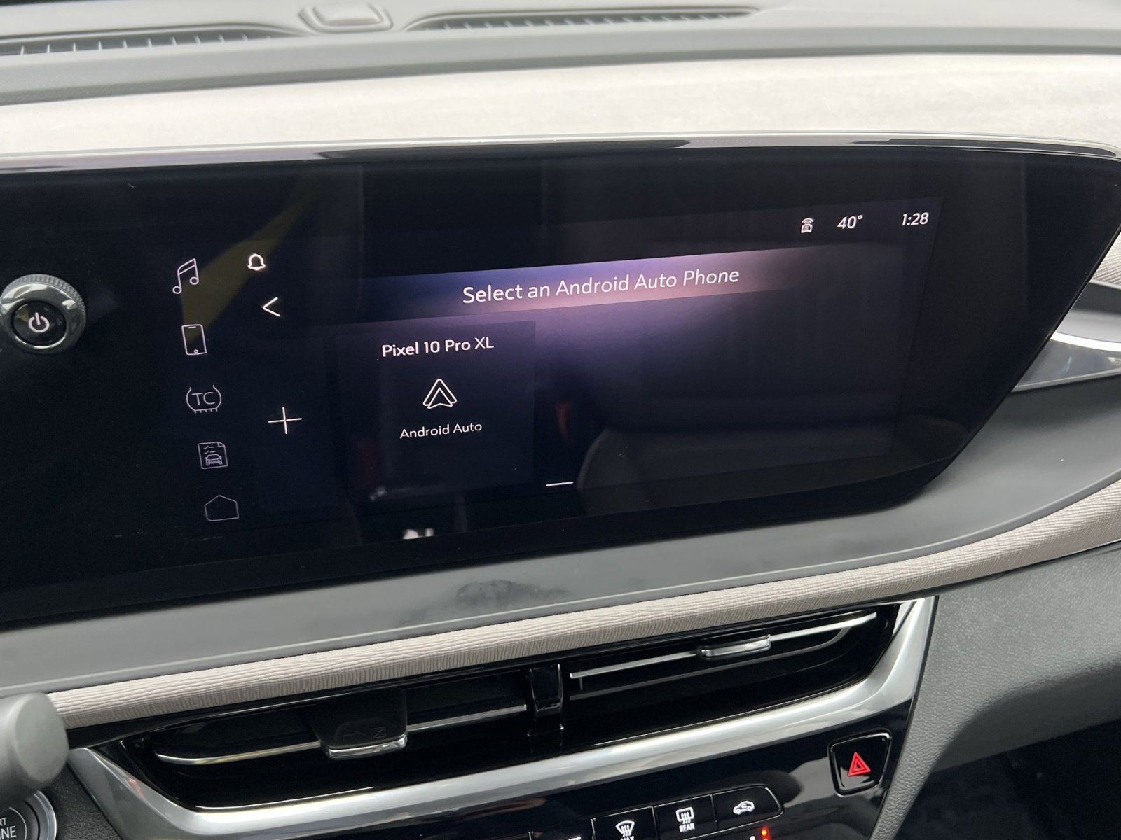 Used 2024 Buick Envista Avenir image 21