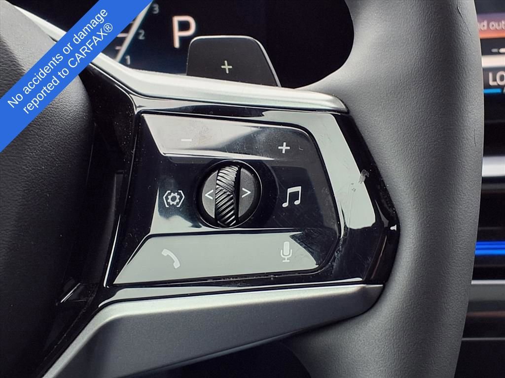 Used 2025 BMW 530i xDrive w/ Premium Package image 23