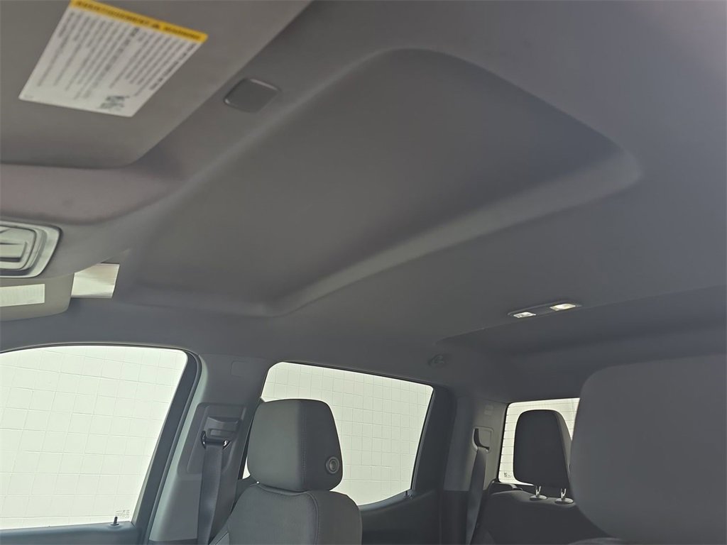 Certified 2023 Chevrolet Silverado 1500 Custom image 19