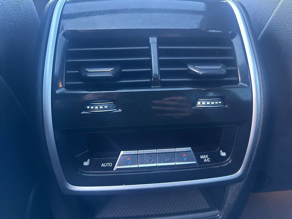 Used 2022 BMW X5 xDrive40i w/ Premium Package image 26