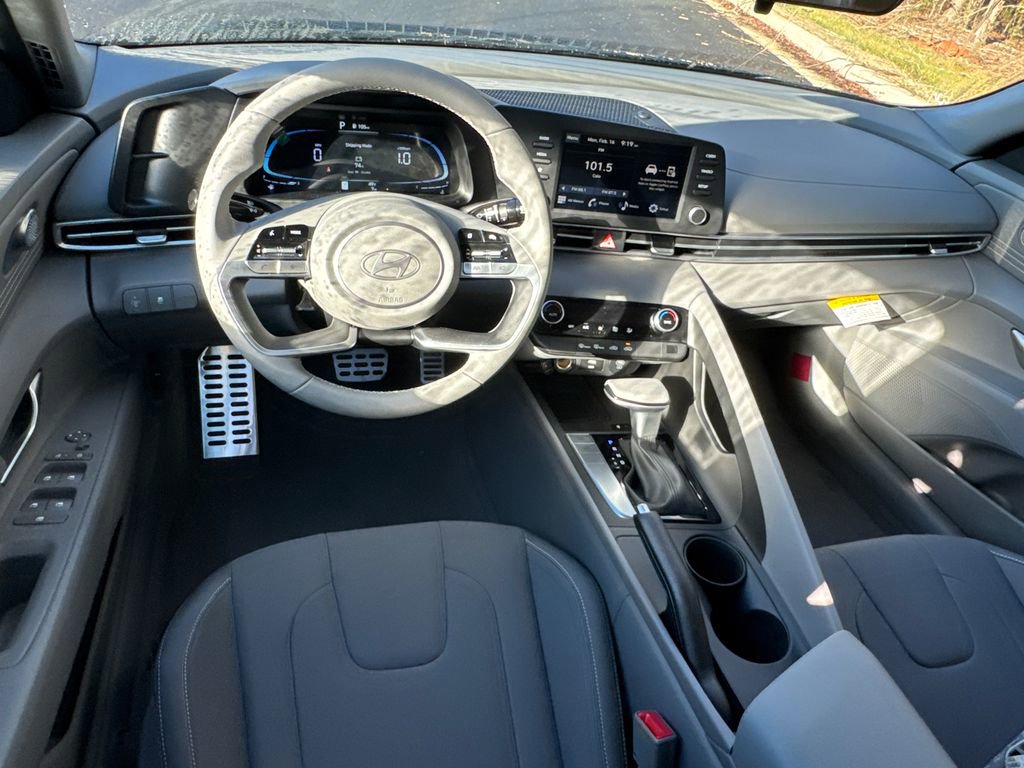 New 2026 Hyundai Elantra Sport image 12