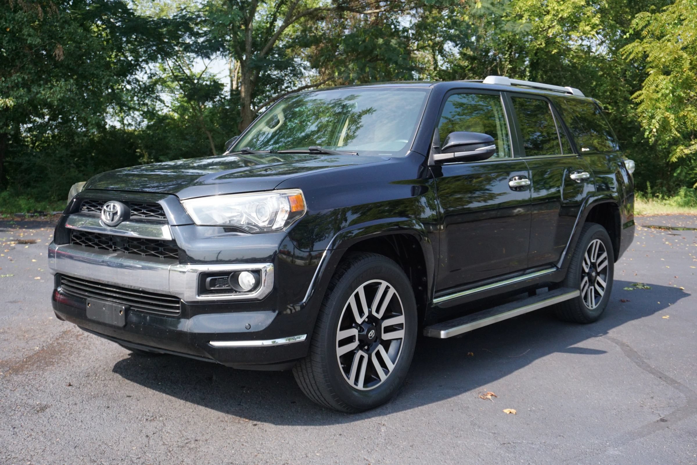Used 2016 Toyota 4Runner Limited AWD/4WD image 1